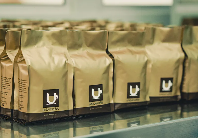 Como são embalados os blends de café na torrefação