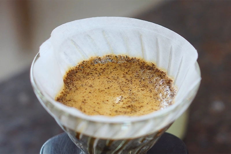 Preparando café no V60
