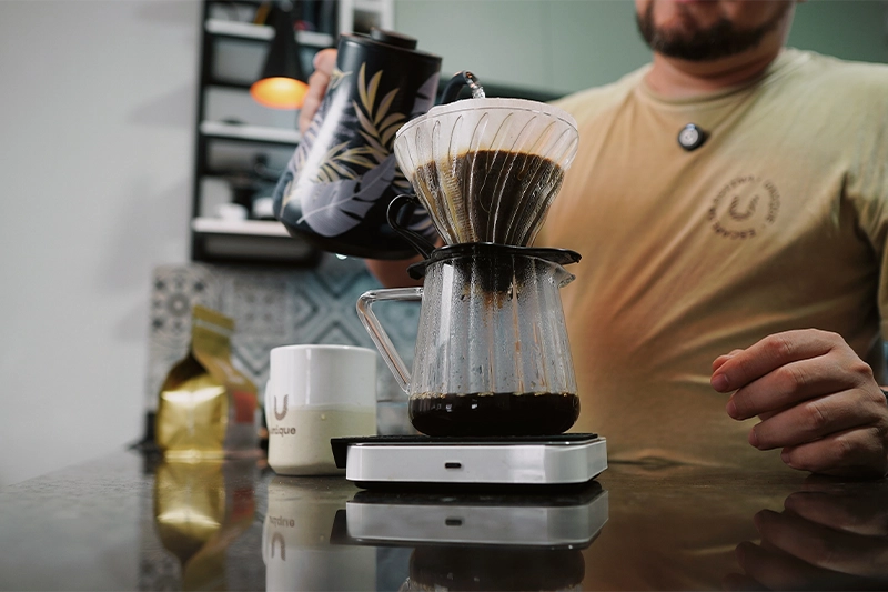 Preparando café no V60